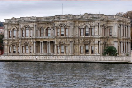 Excursão de dia inteiro ao cruzeiro pelo Bósforo e ao Palácio de Beylerbeyi